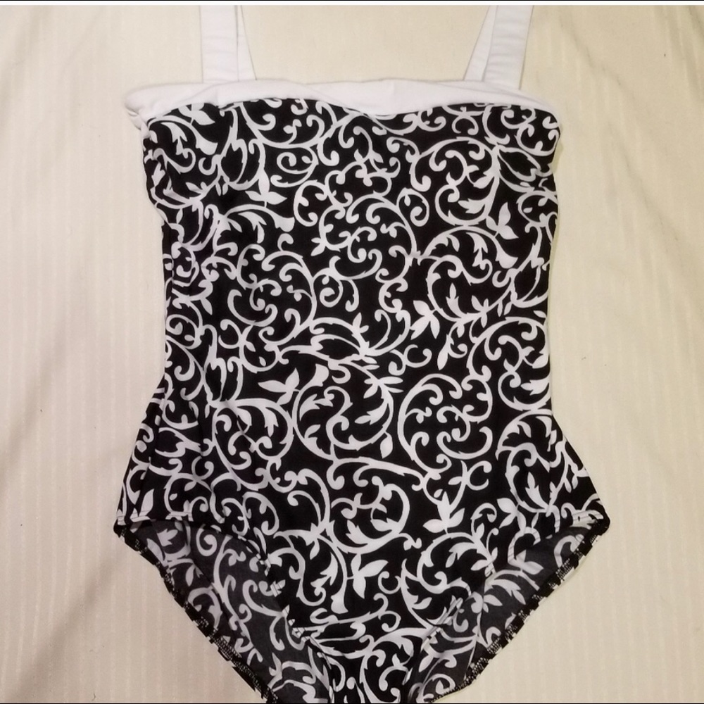 Miraclesuit Square Neck One Piece Size 14 NWOT